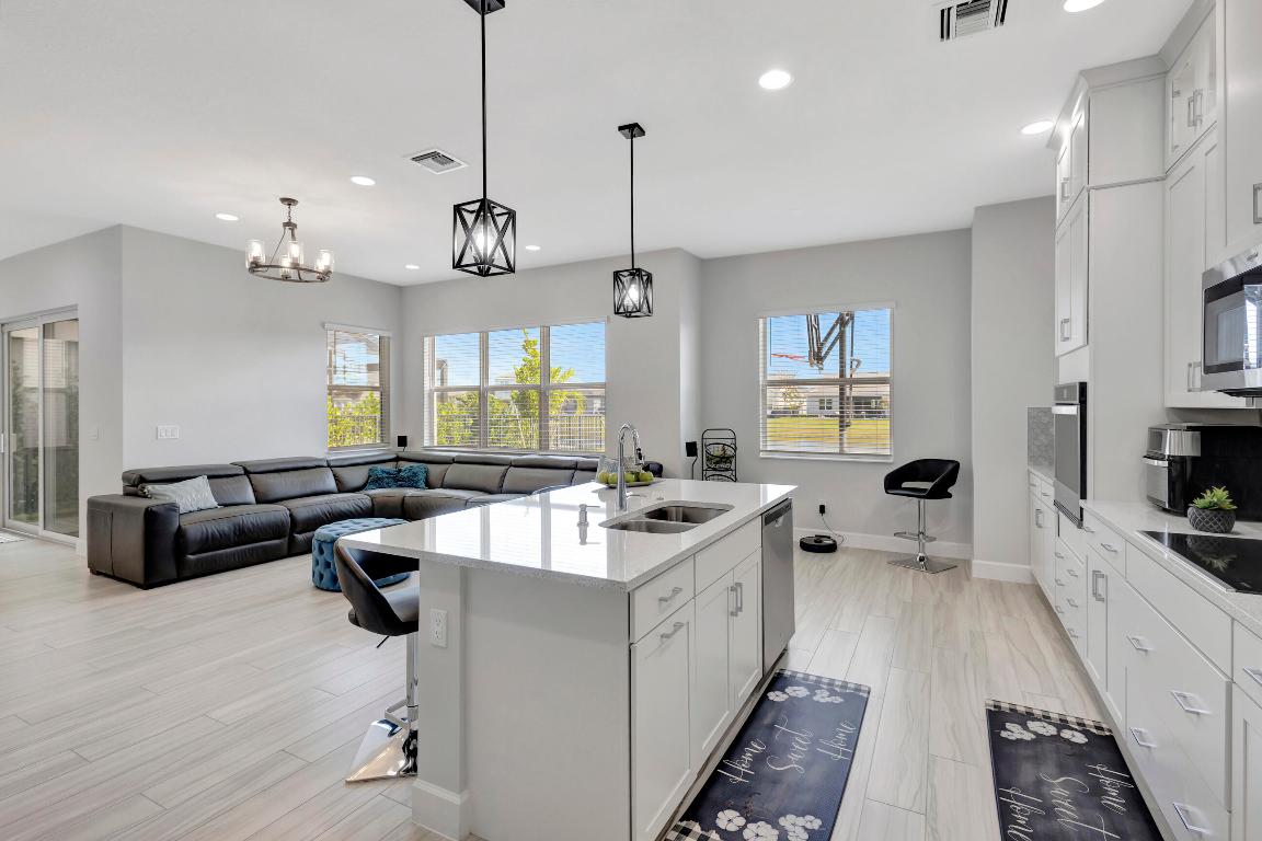 GROVES OF WESTLAKE - Residential