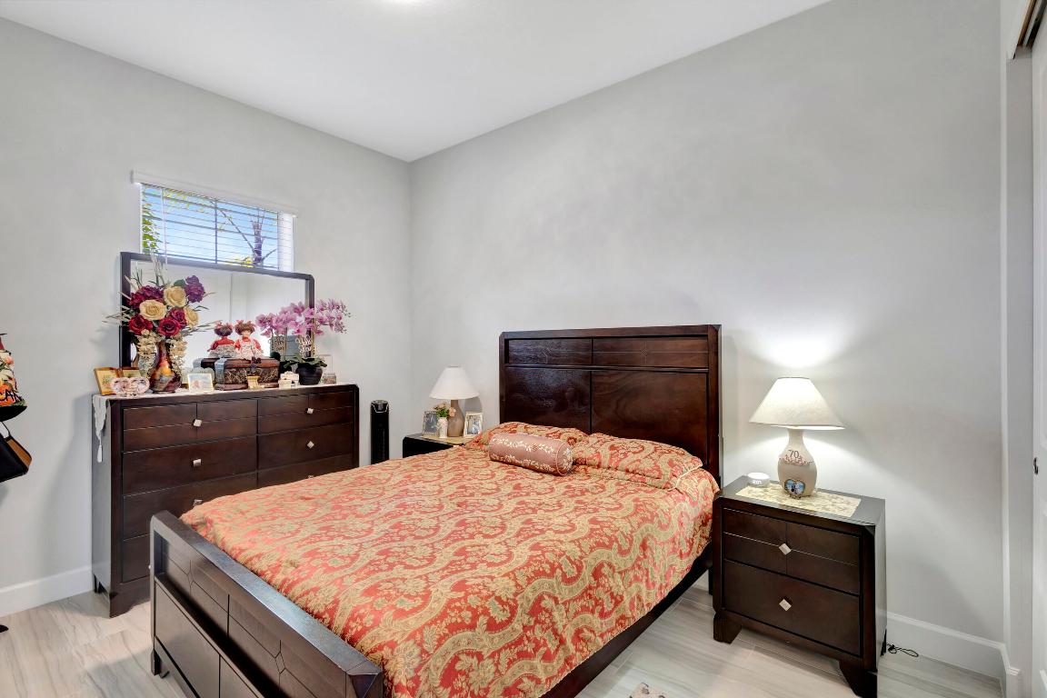 GROVES OF WESTLAKE - Residential