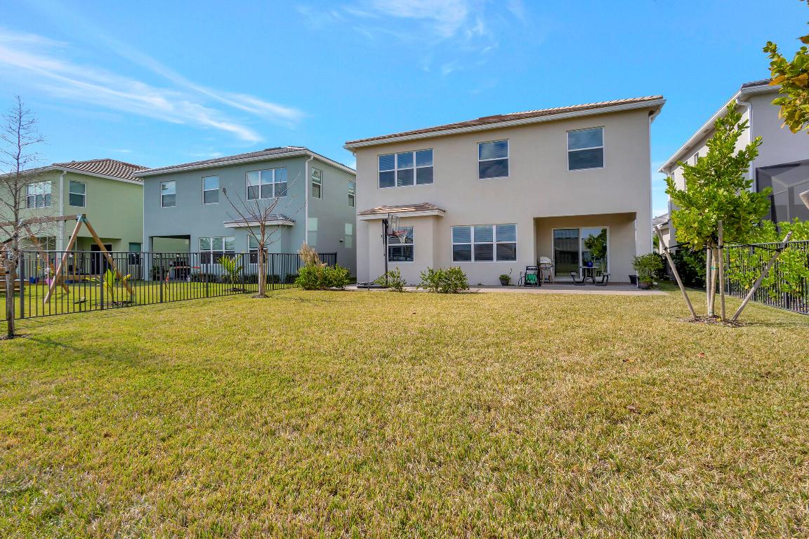 GROVES OF WESTLAKE - Residential