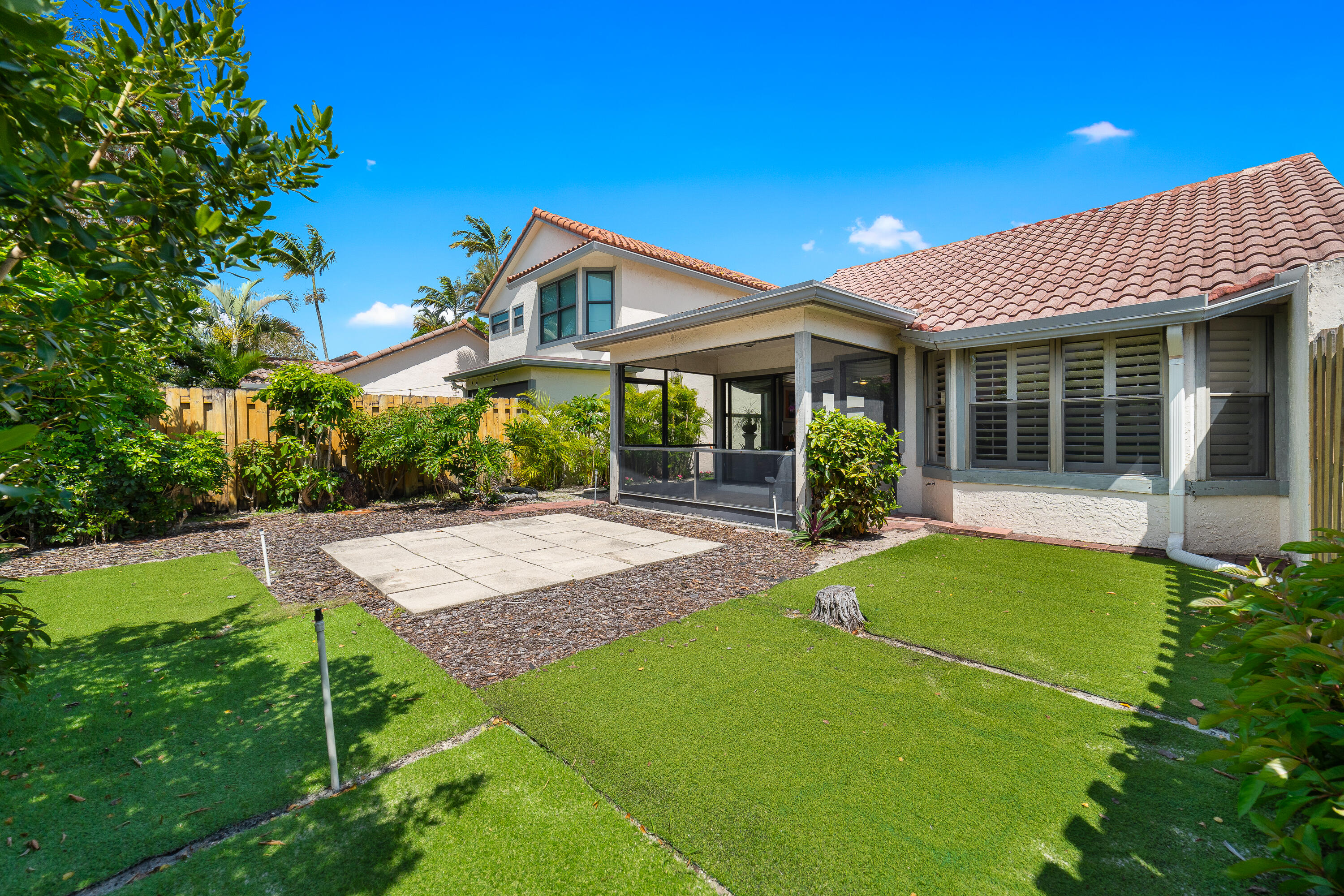 WIMBLEDON VILLAS OF VIA VERDE - Residential