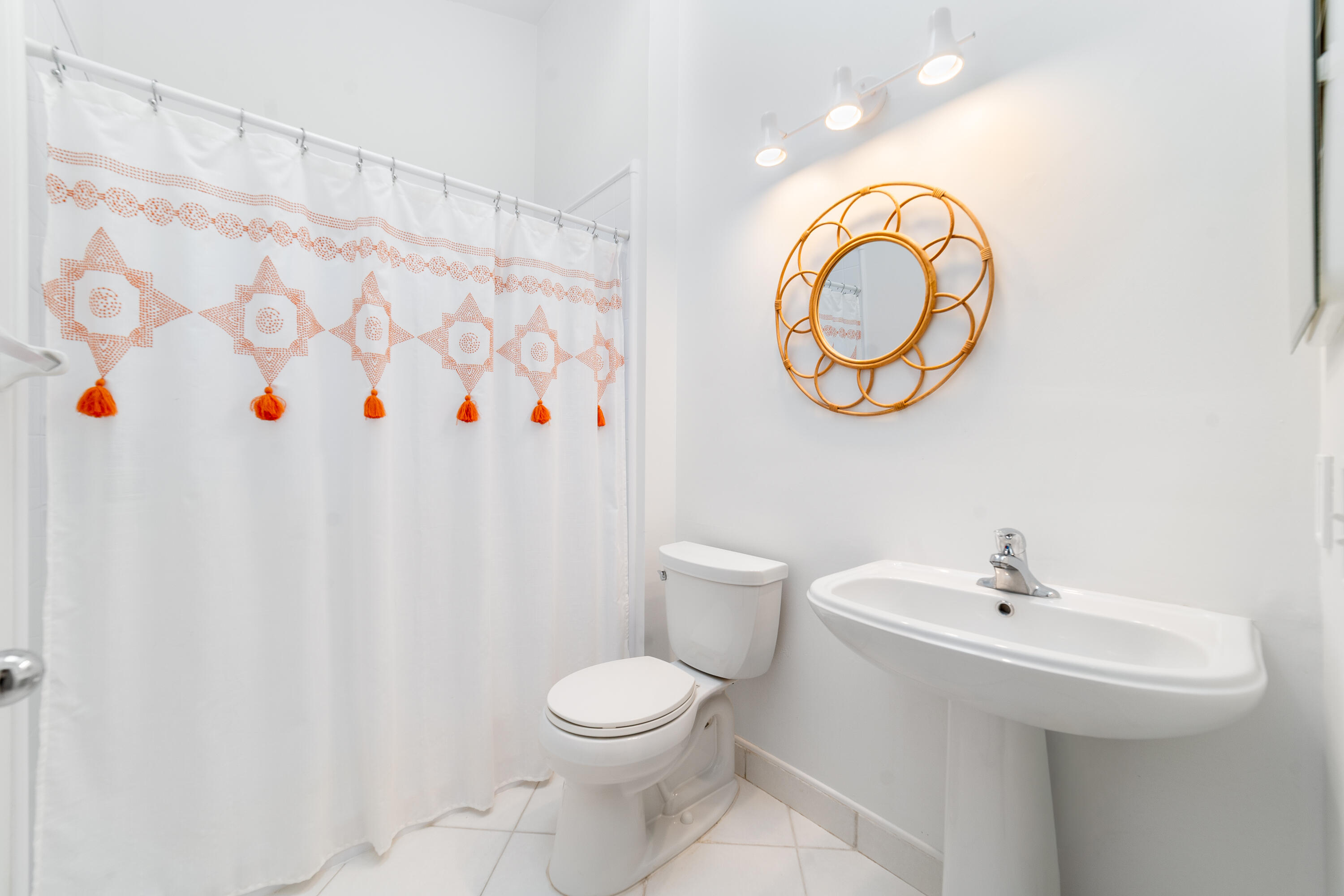 WIMBLEDON VILLAS OF VIA VERDE - Residential