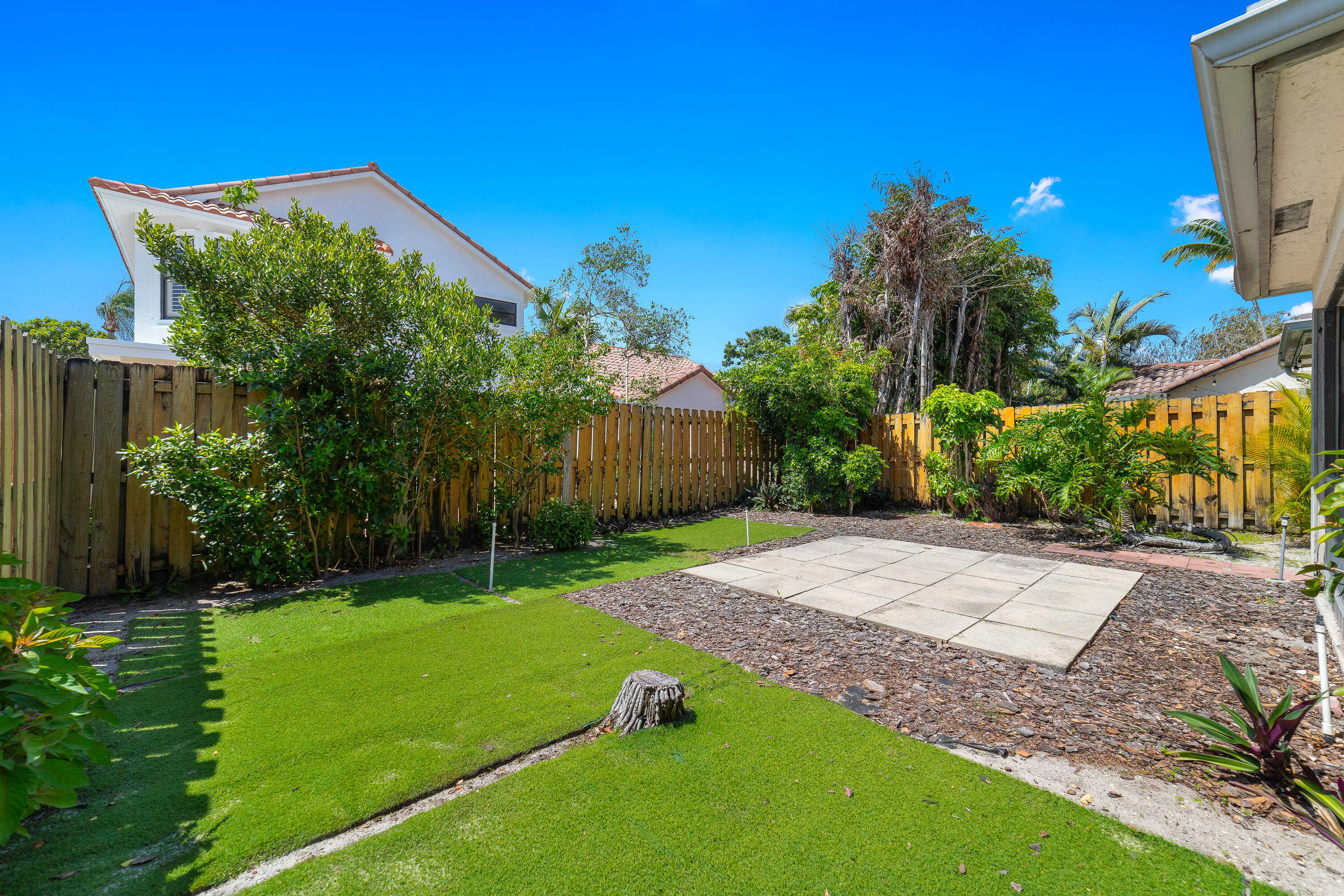 WIMBLEDON VILLAS OF VIA VERDE - Residential