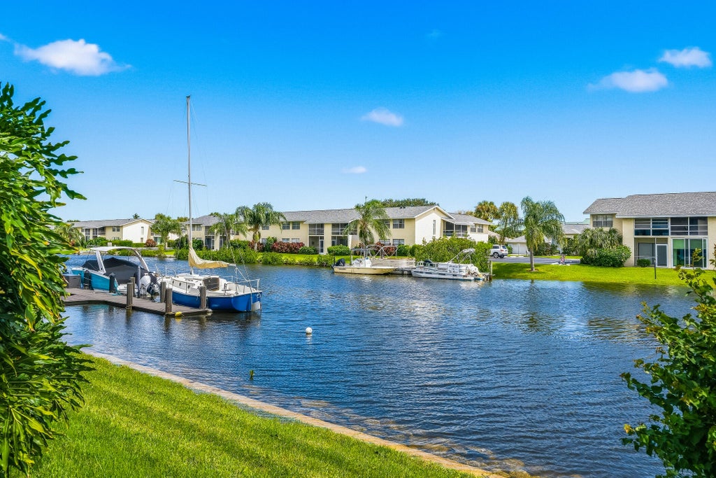 Photo of 1830 Robalo Drive, Vero Beach, FL 32960 (MLS # B26081982)