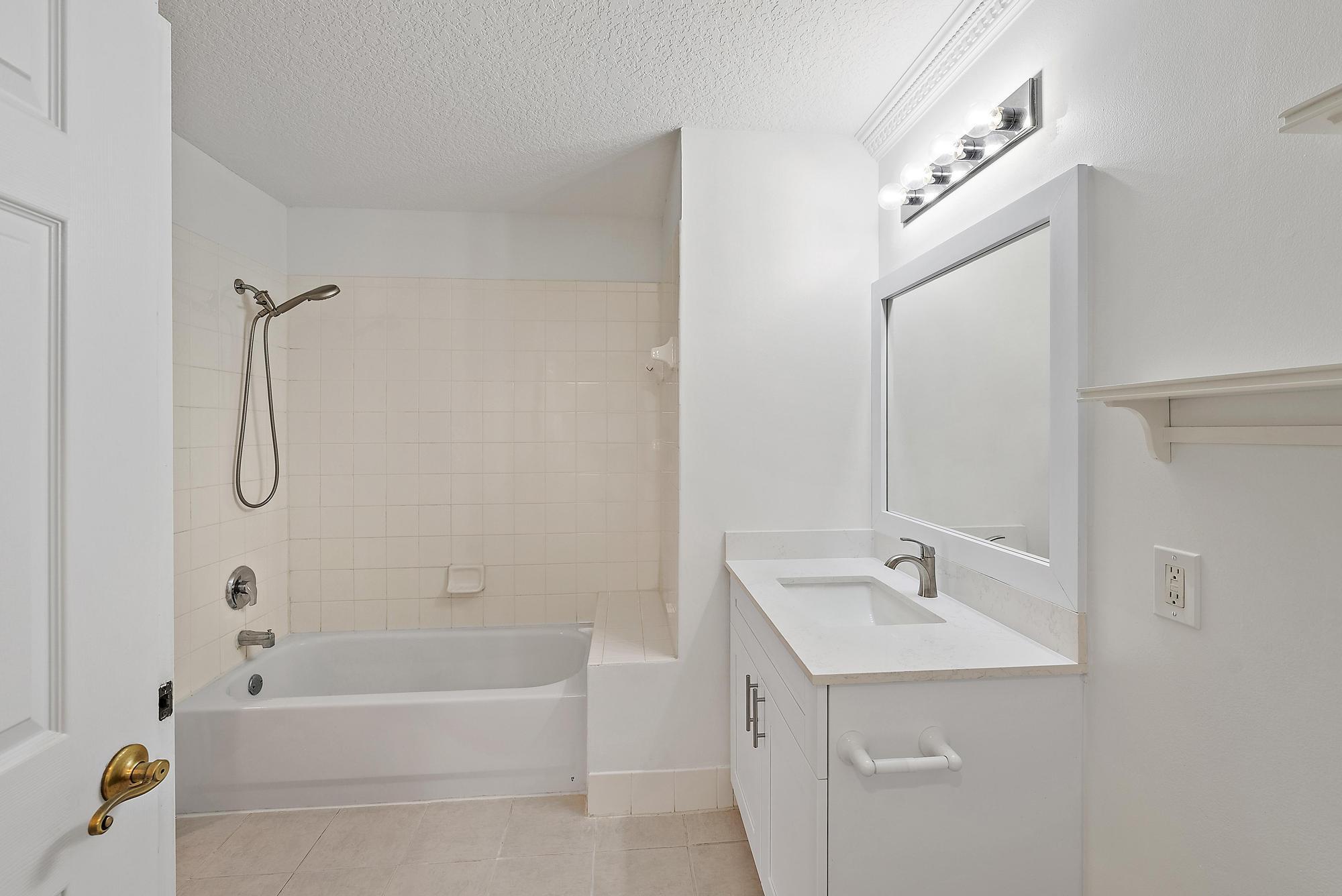 VILLAGE AT ABACOA CONDO - Residential