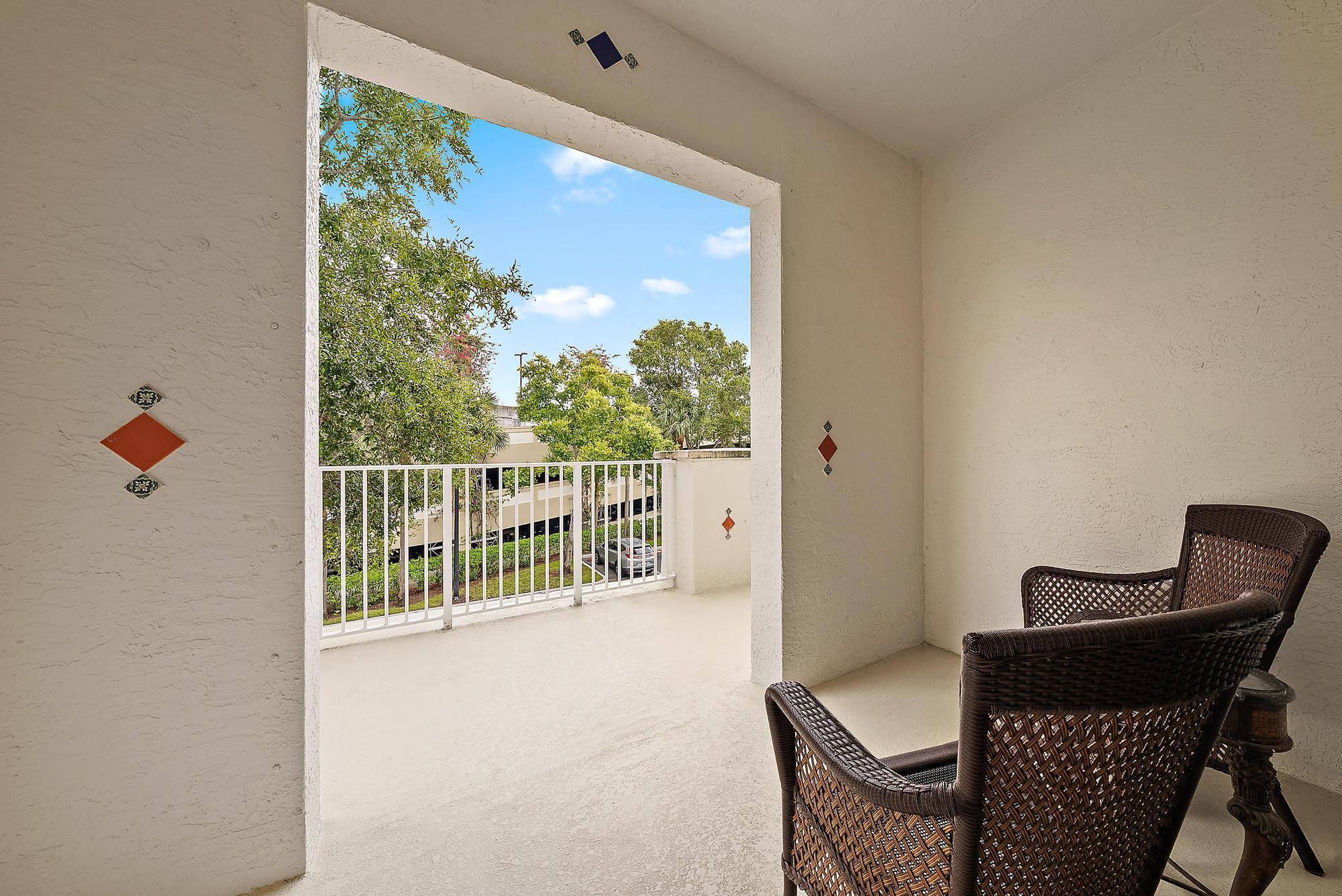 VILLAGE AT ABACOA CONDO - Residential