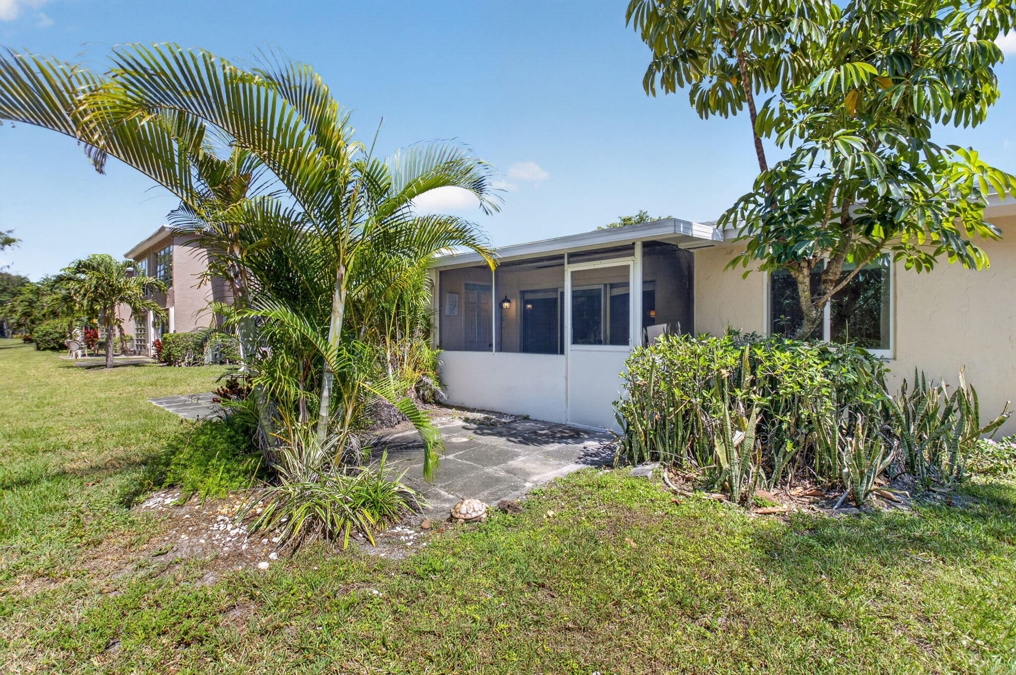 Palm Greens - Residential