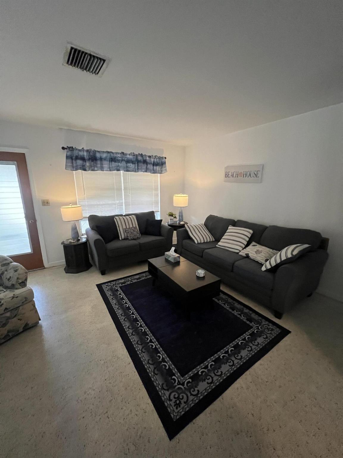 PEPPER PARK - Residential Lease
