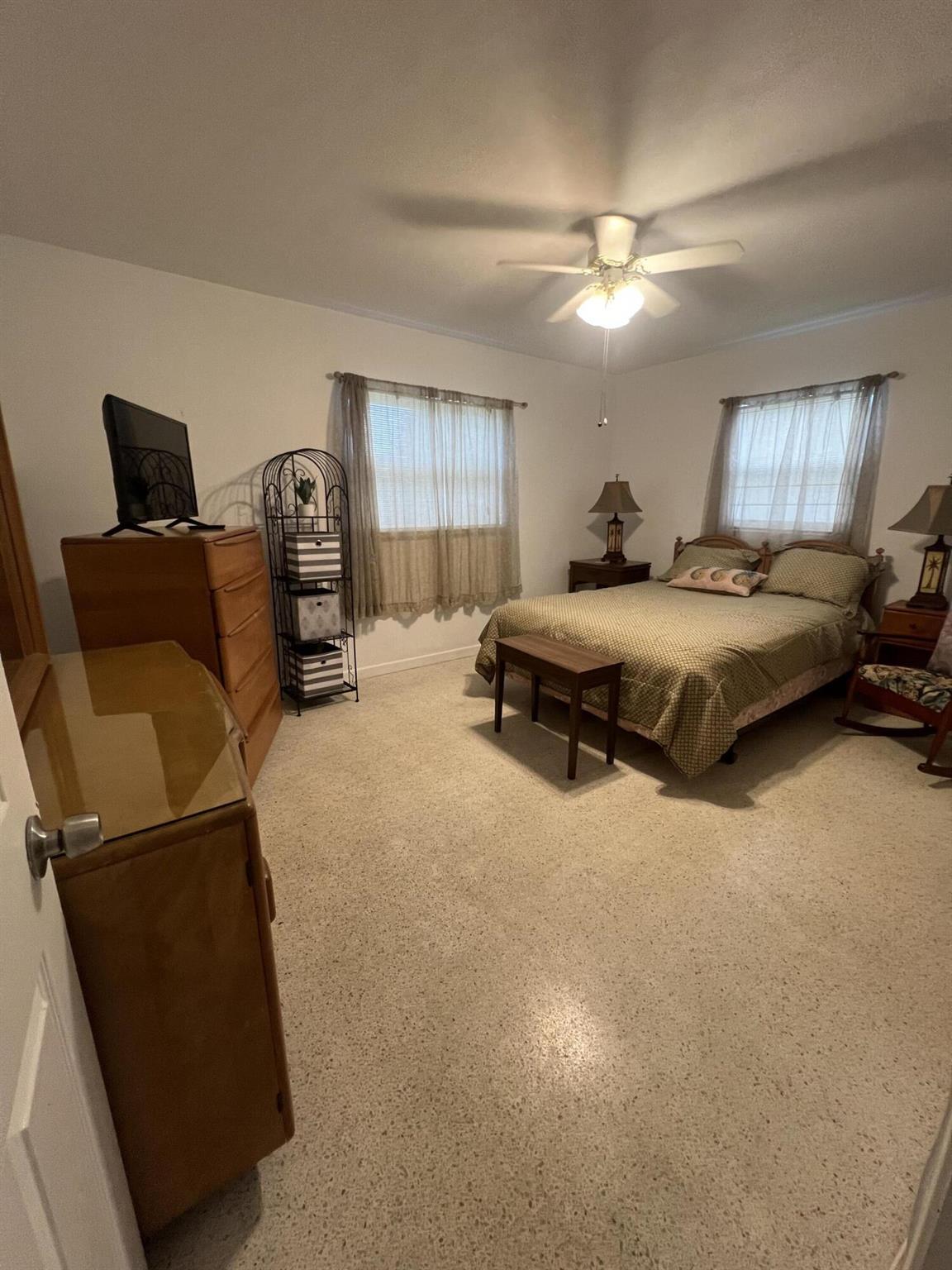 PEPPER PARK - Residential Lease