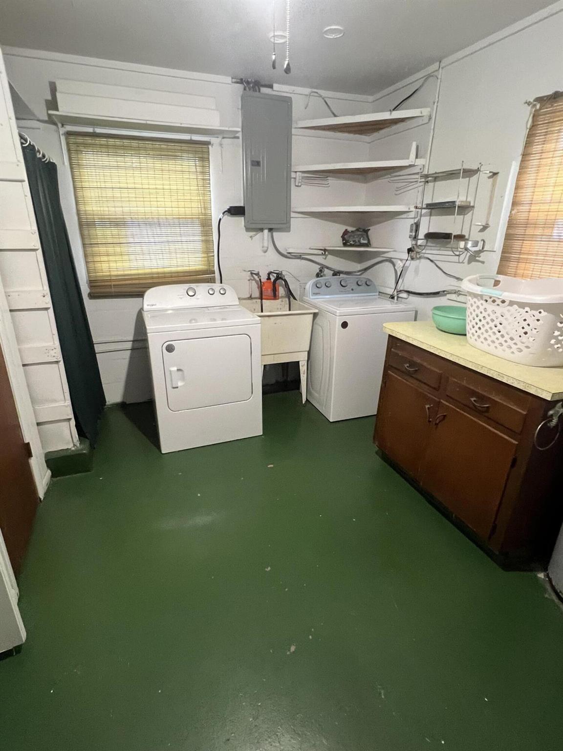 PEPPER PARK - Residential Lease