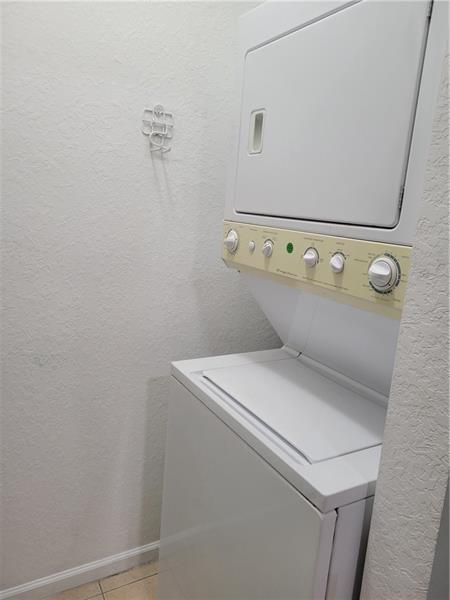 ROSEMONT CONDOMINIUM - Residential Lease