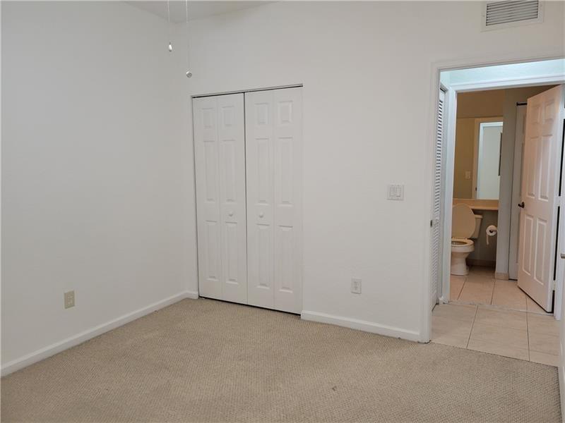 ROSEMONT CONDOMINIUM - Residential Lease