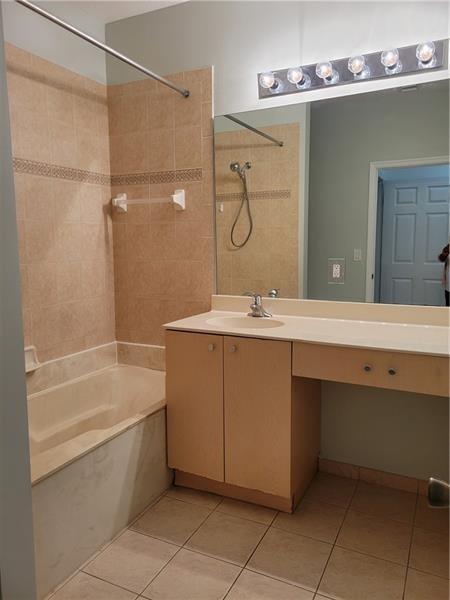 ROSEMONT CONDOMINIUM - Residential Lease