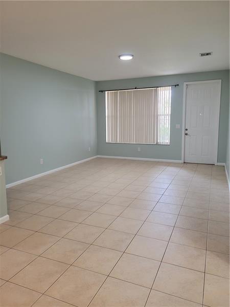 ROSEMONT CONDOMINIUM - Residential Lease