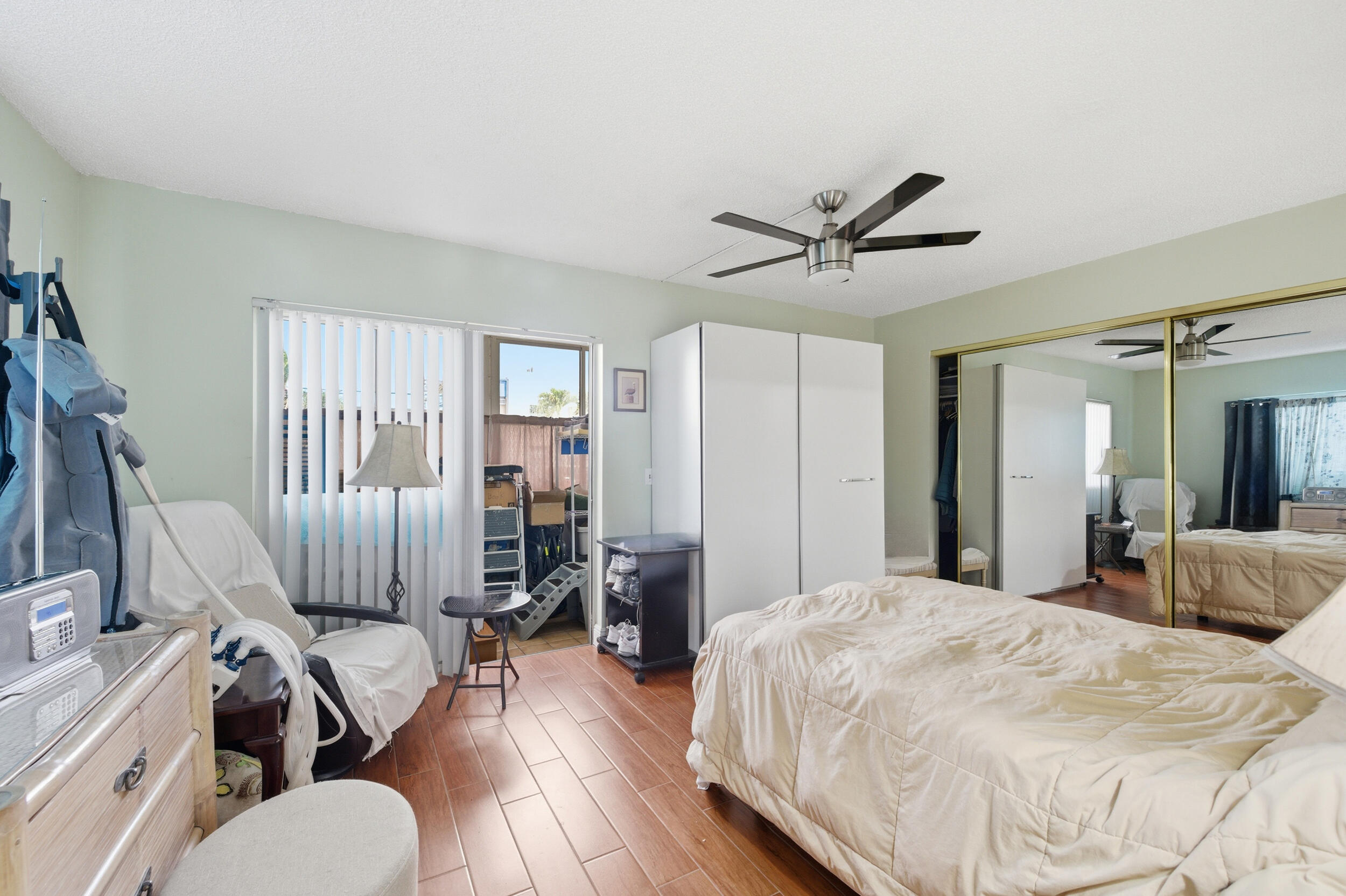 KINGS POINT - Residential