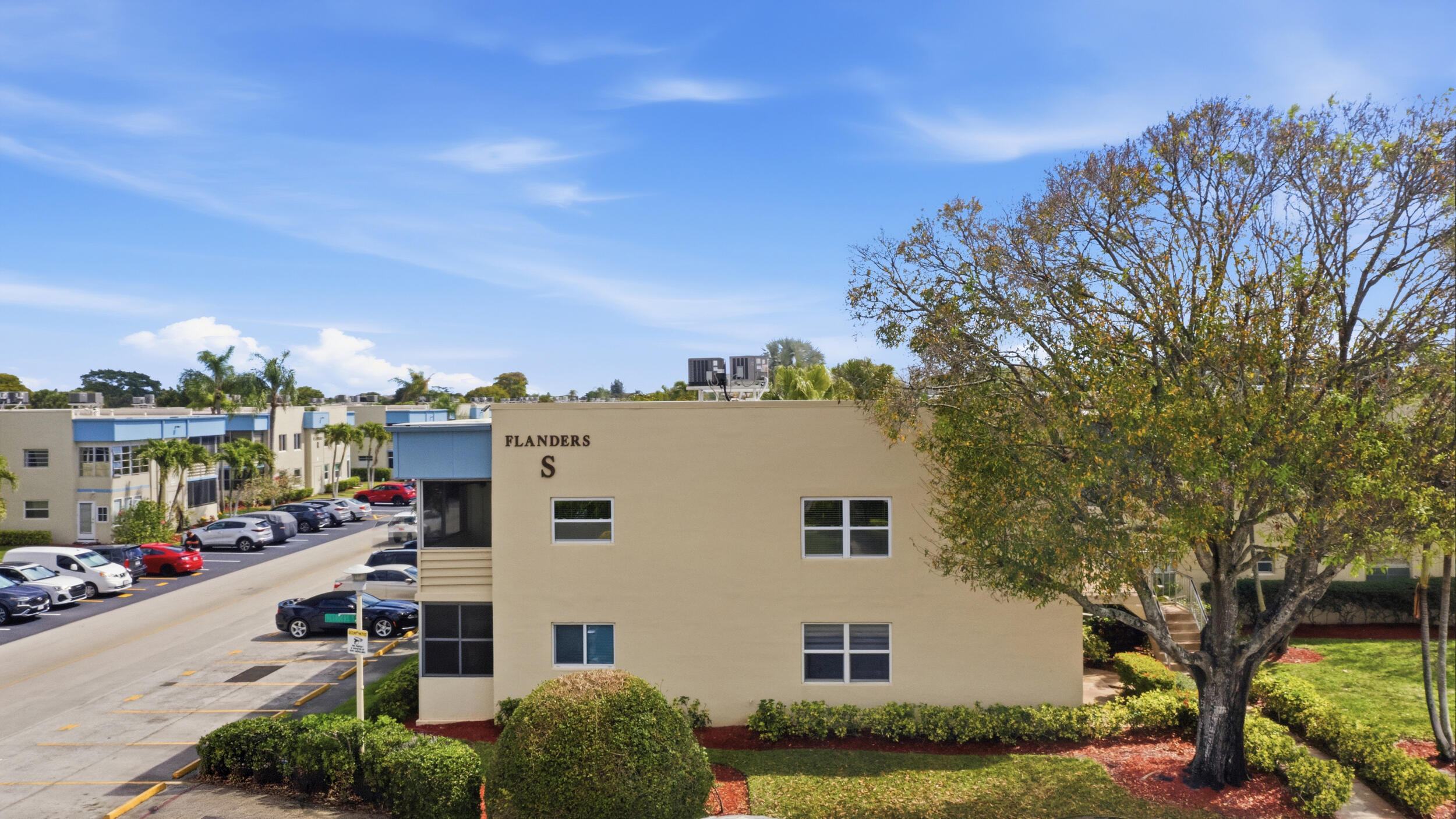 KINGS POINT - Residential