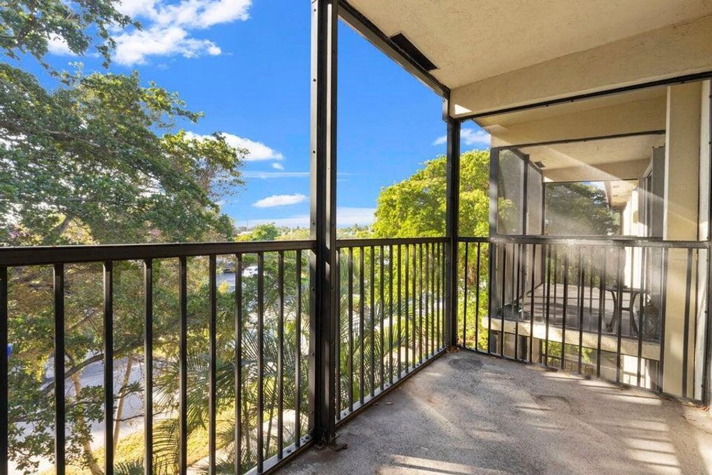 Photo of 327 Southwind Drive #208, North Palm Beach, FL 33408 (MLS # R10974255)