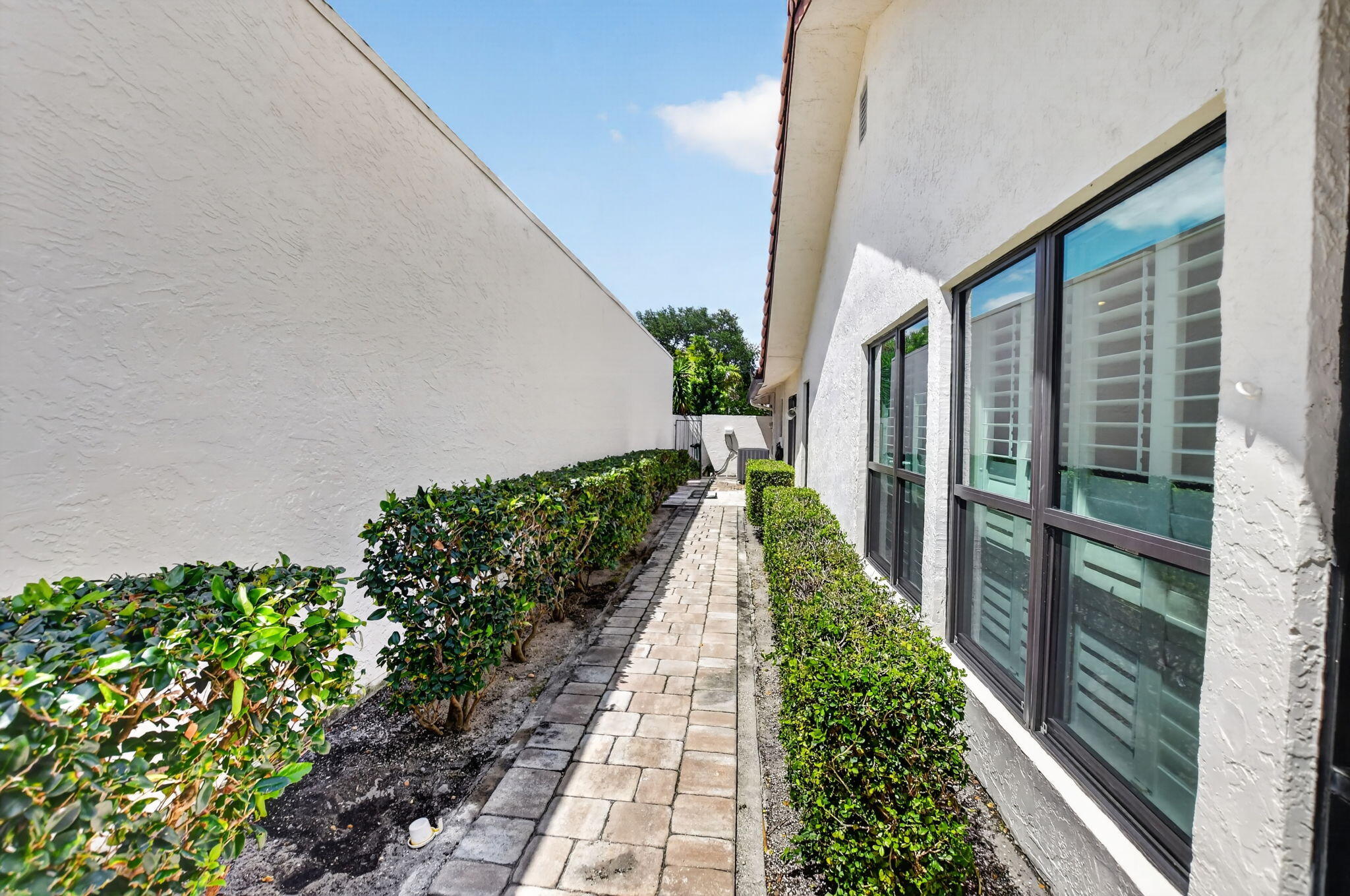 PRADERA OF VIA VERDE PH 1 REPLAT - Residential