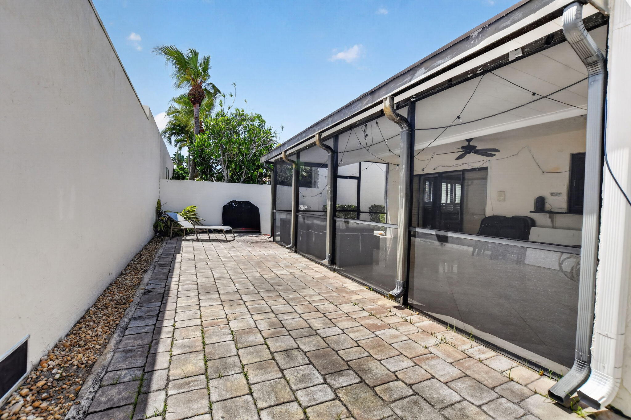 PRADERA OF VIA VERDE PH 1 REPLAT - Residential