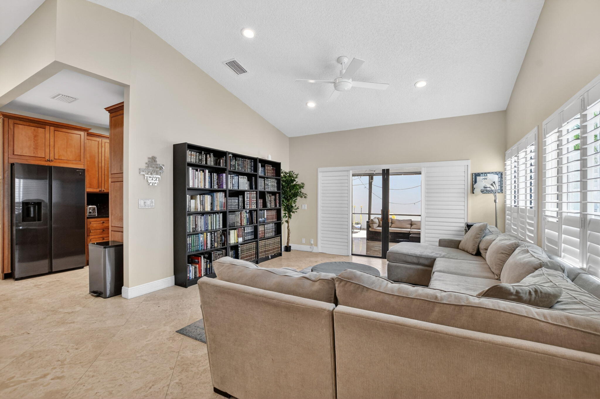 PRADERA OF VIA VERDE PH 1 REPLAT - Residential