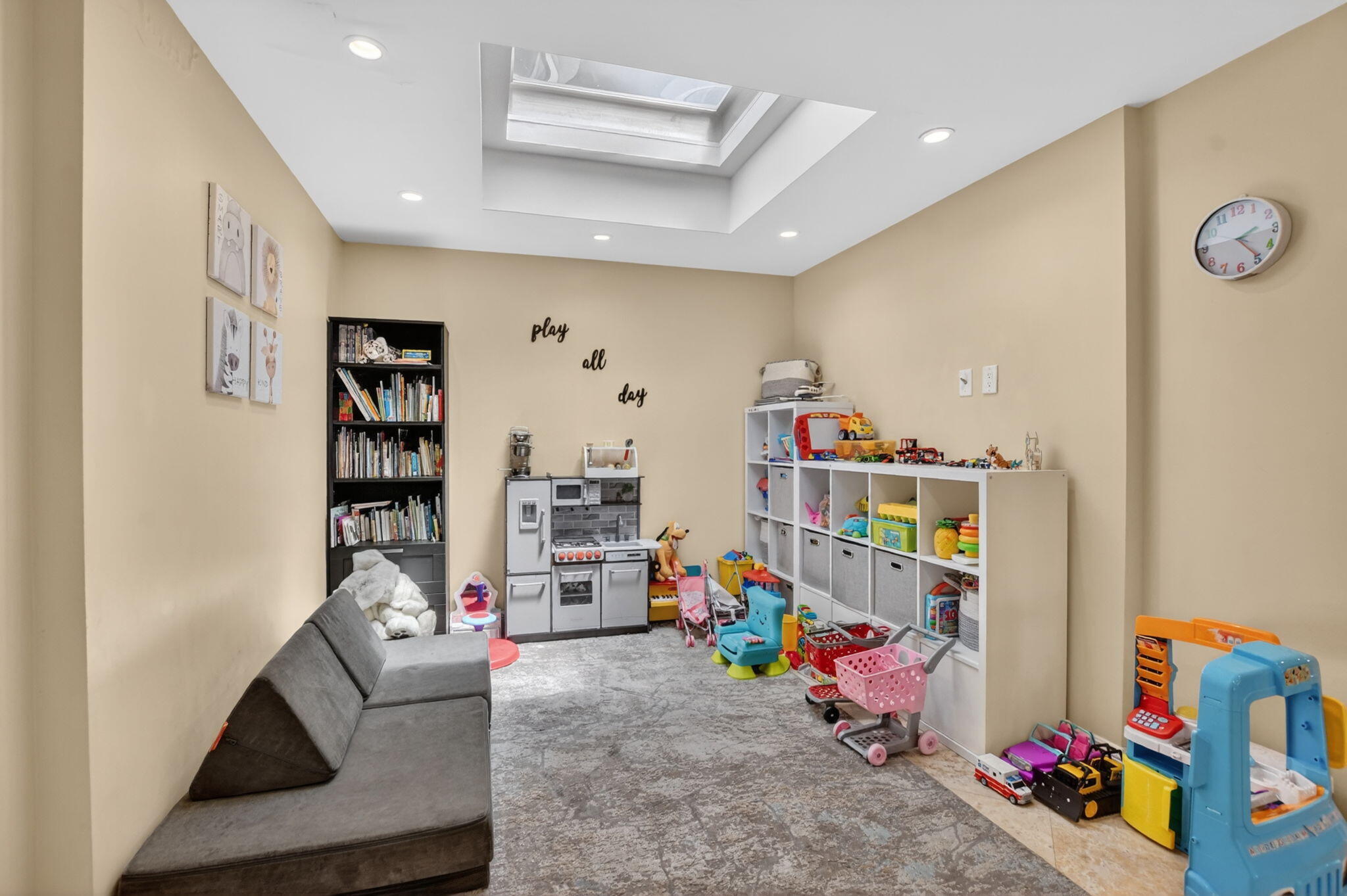 PRADERA OF VIA VERDE PH 1 REPLAT - Residential