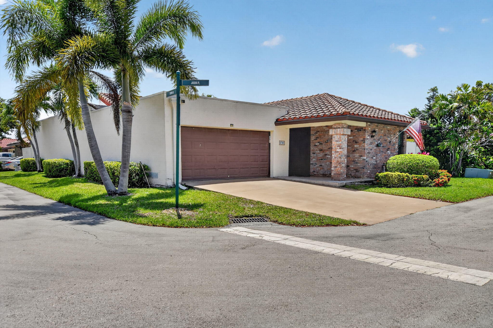 PRADERA OF VIA VERDE PH 1 REPLAT - Residential