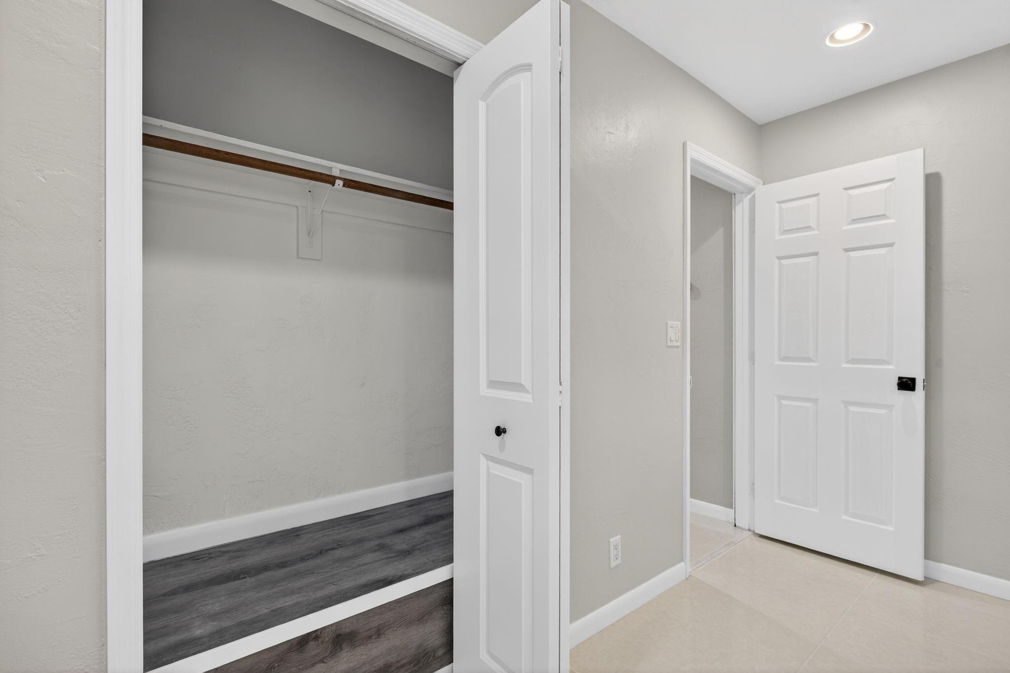 Woodland Villas 73-34 B - Residential Income