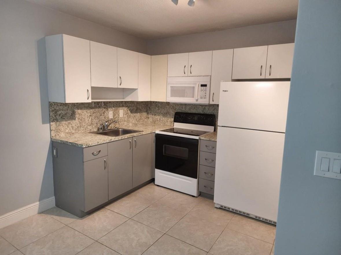 Woodland Villas 73-34 B - Residential Income