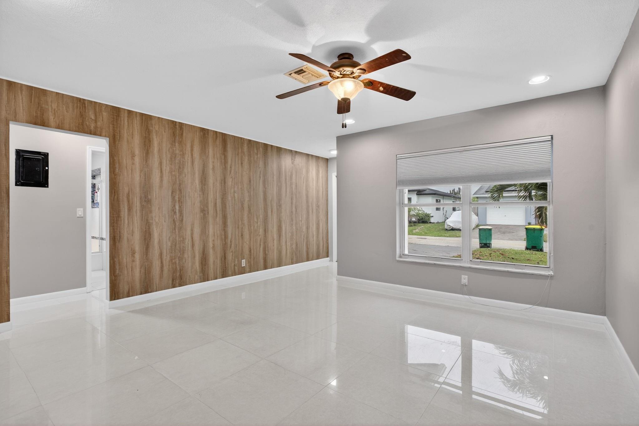 Woodland Villas 73-34 B - Residential Income