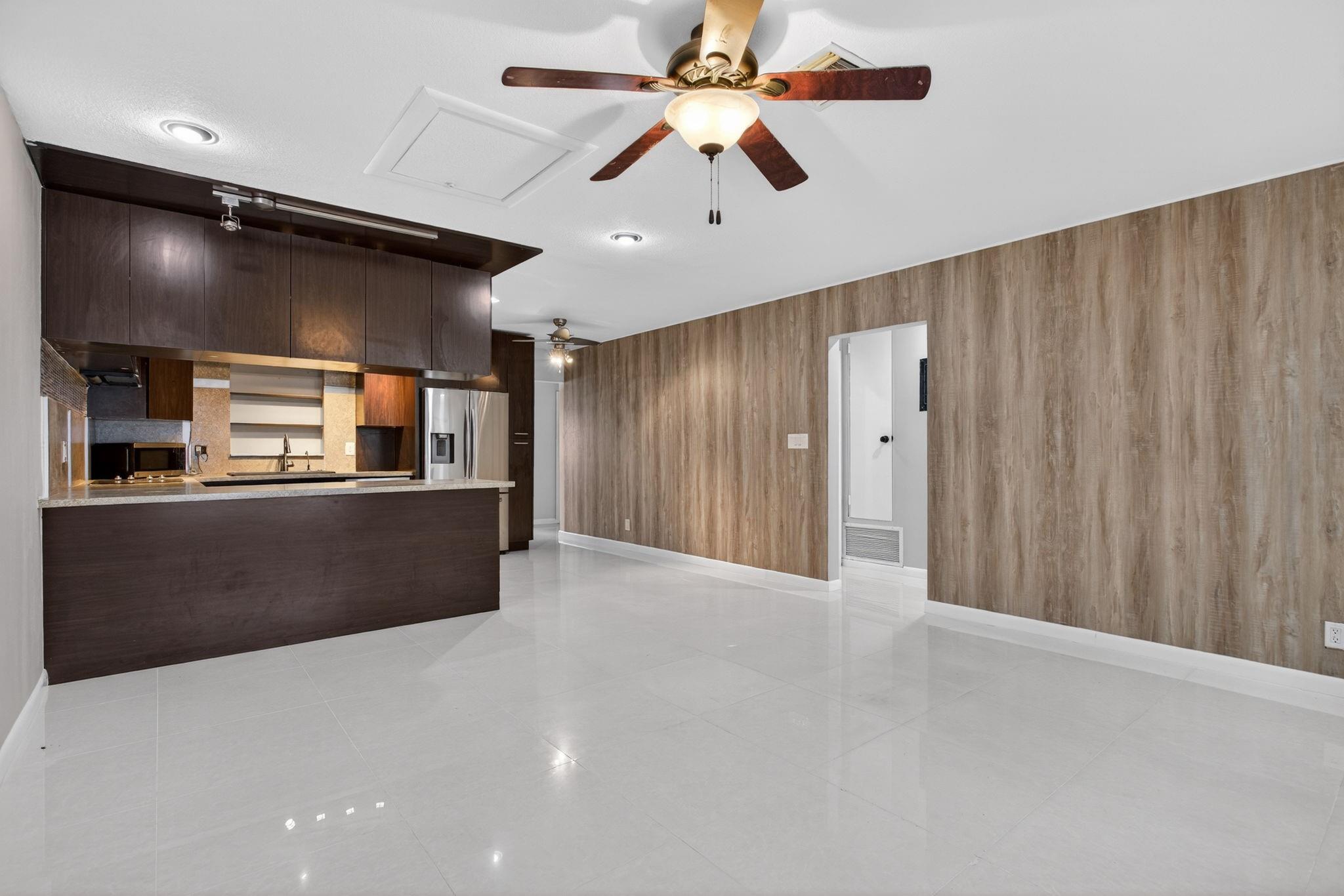 Woodland Villas 73-34 B - Residential Income