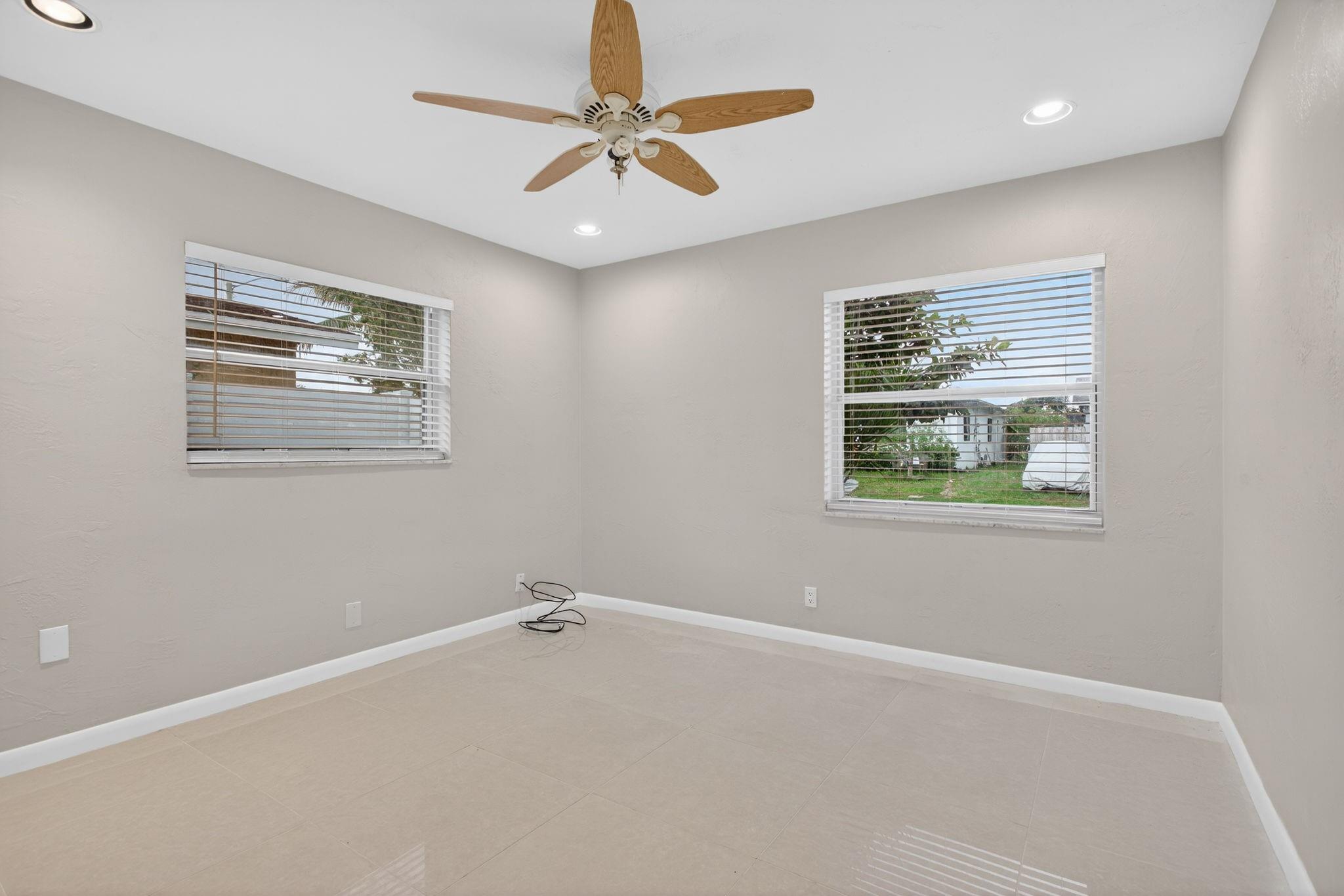 Woodland Villas 73-34 B - Residential Income