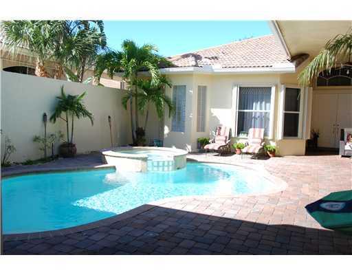 Mizner Country Club - Residential Lease