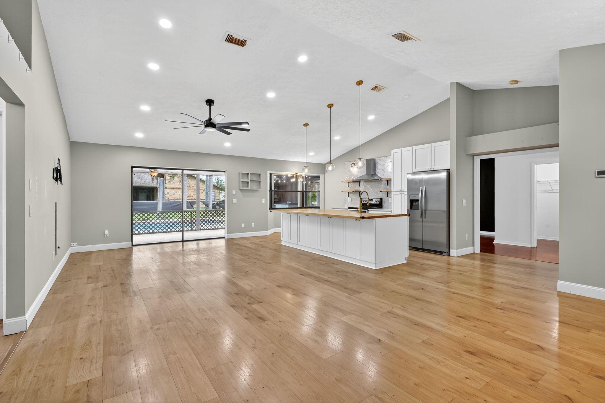 PORT ST LUCIE SECTION 18 - Residential