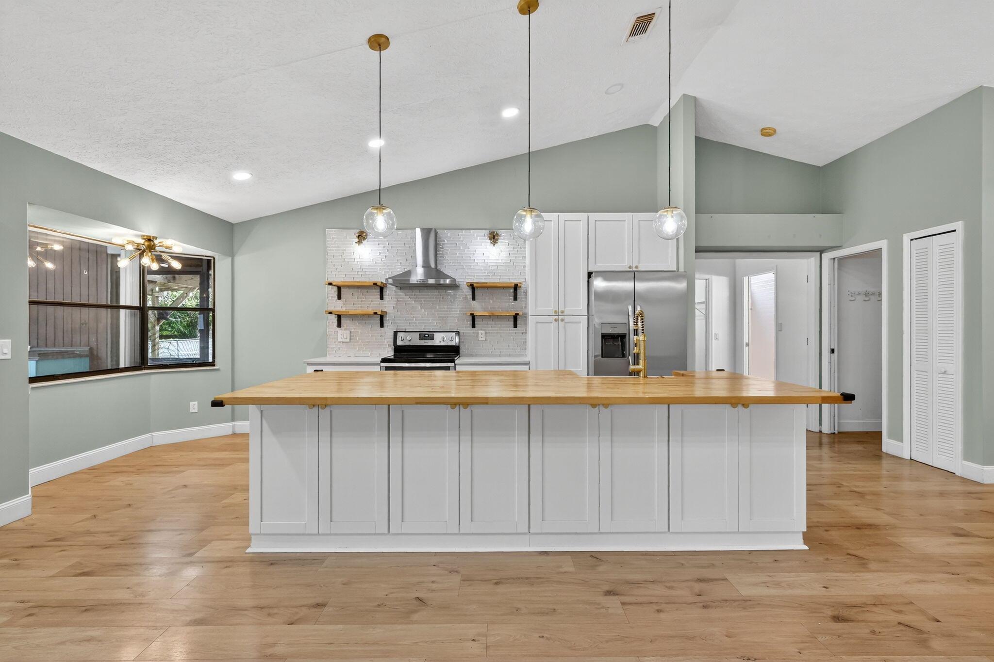 PORT ST LUCIE SECTION 18 - Residential