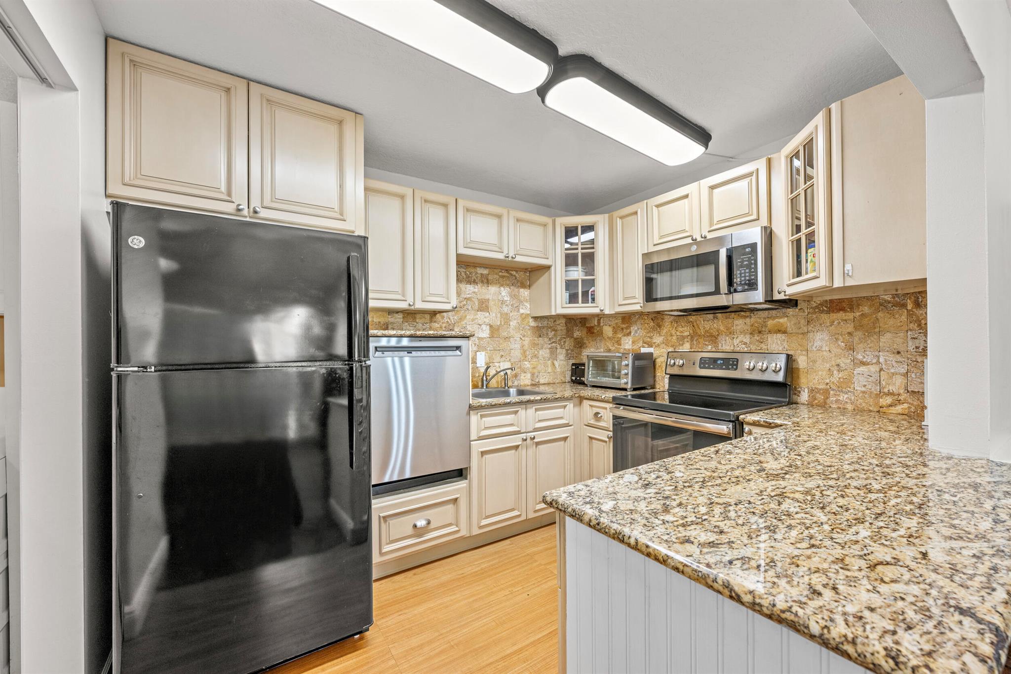 PINE RIDGE SOUTH I CONDO - Residential