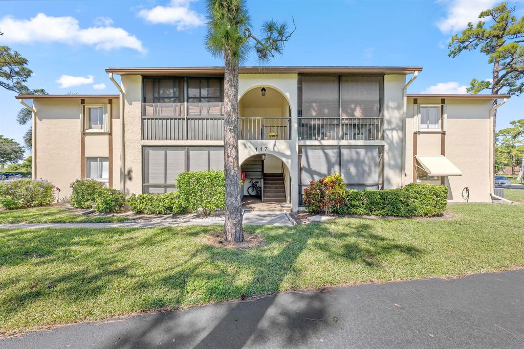 Photo of 117 Lake Pine Circle #C-1, Greenacres, FL 33463 (MLS # R11137058)
