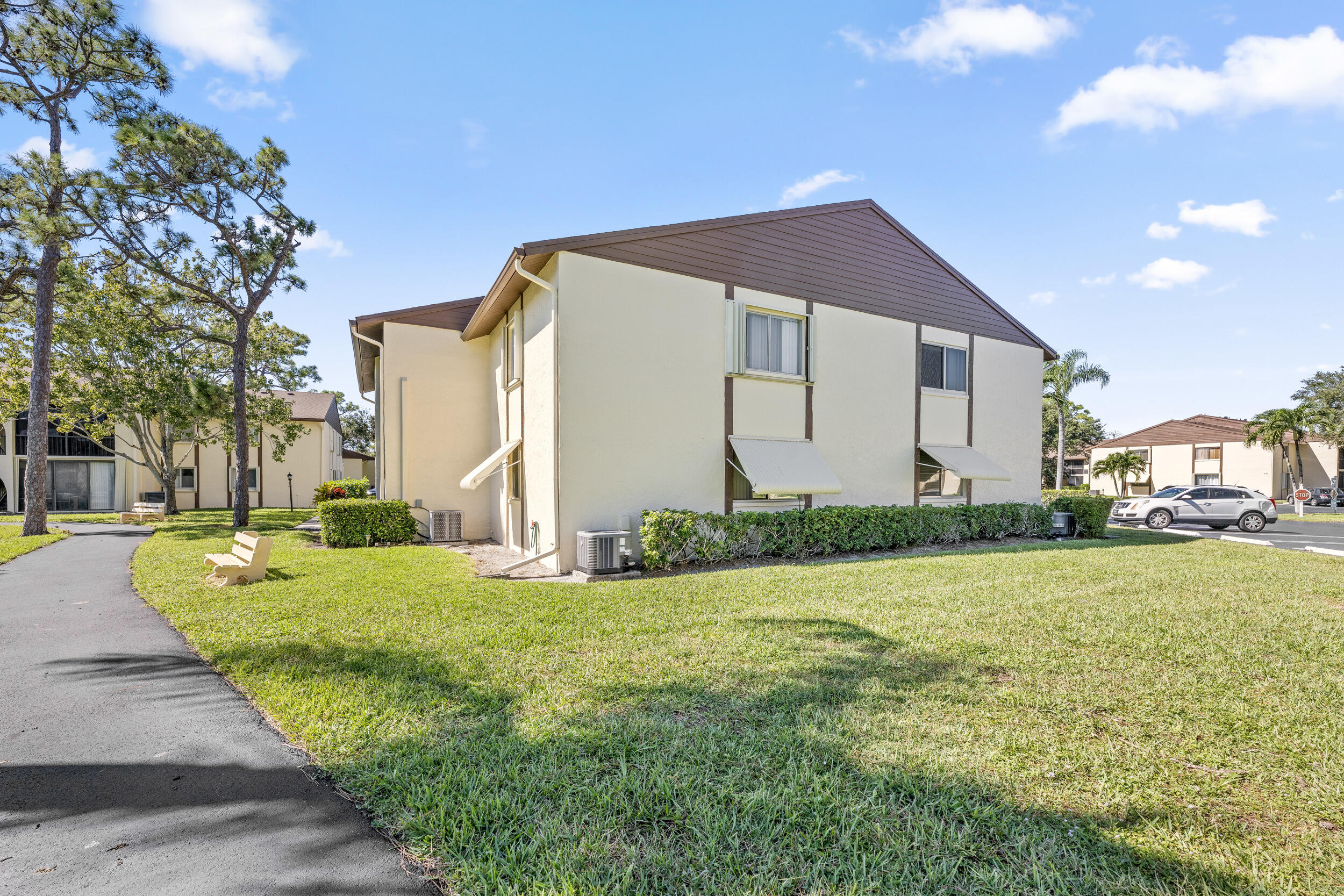 PINE RIDGE SOUTH I CONDO - Residential