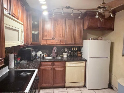 Tiny photo for 3090 HOLIDAY SPRINGS Boulevard #105, Margate, FL 33063 (MLS # B26072604)