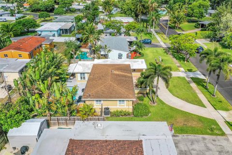 Single Family Residence in Pompano Beach FL 256 11th St 36.jpg