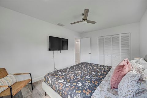 Single Family Residence in Pompano Beach FL 256 11th St 23.jpg