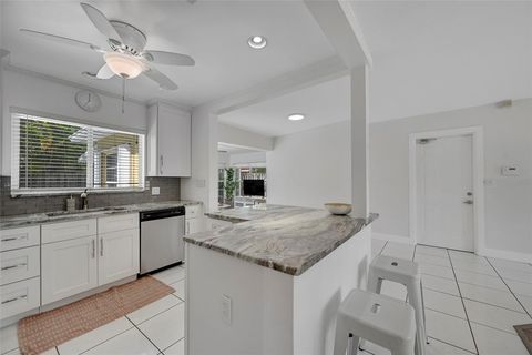 Single Family Residence in Pompano Beach FL 256 11th St 11.jpg