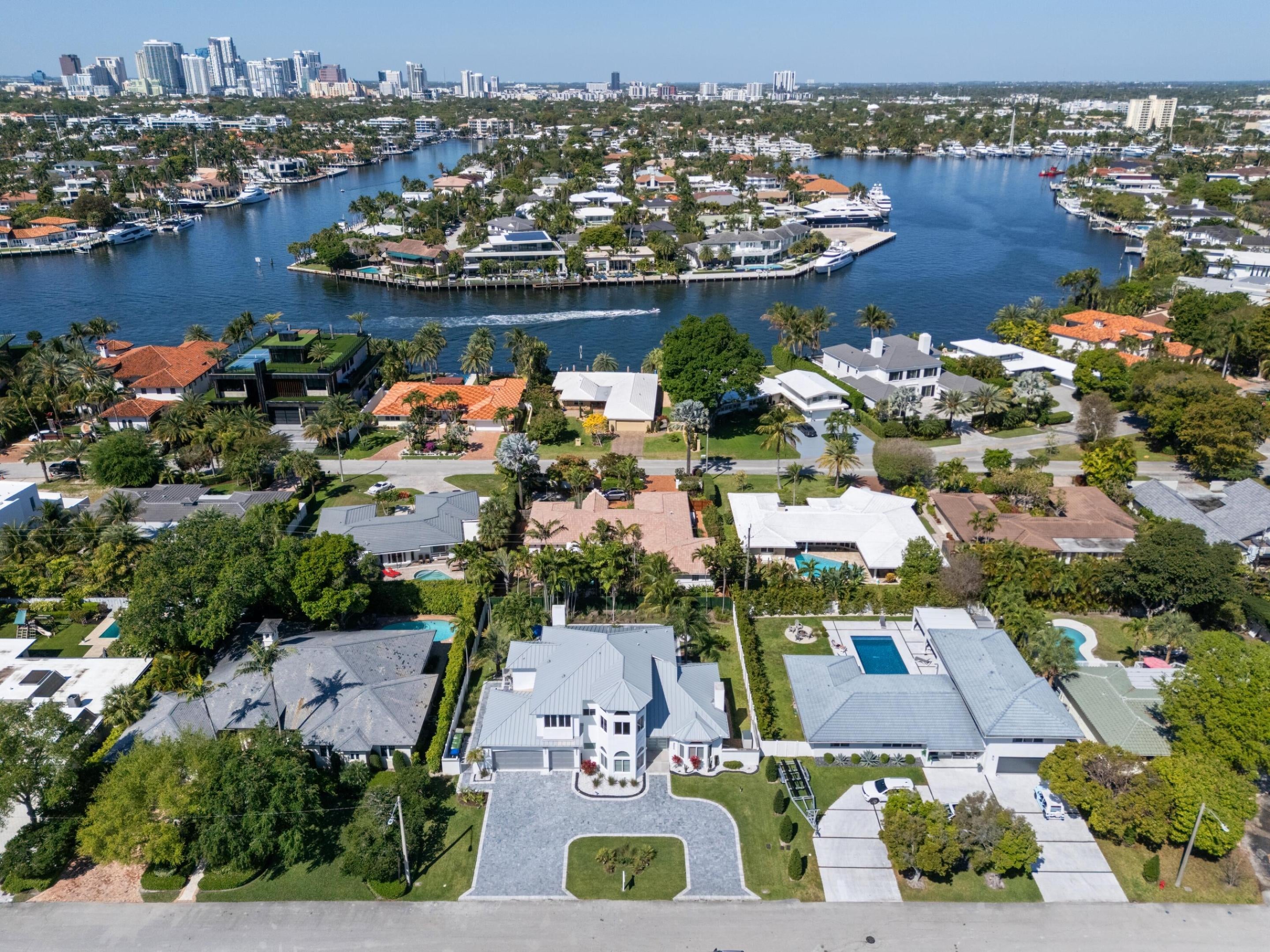 607 INTRACOASTAL Drive