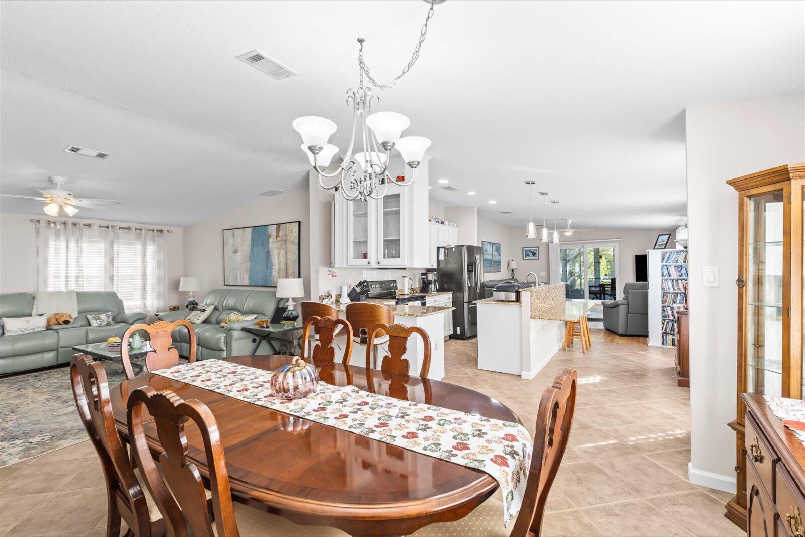 THE LINKS AT SAVANNA CLUB - Residential