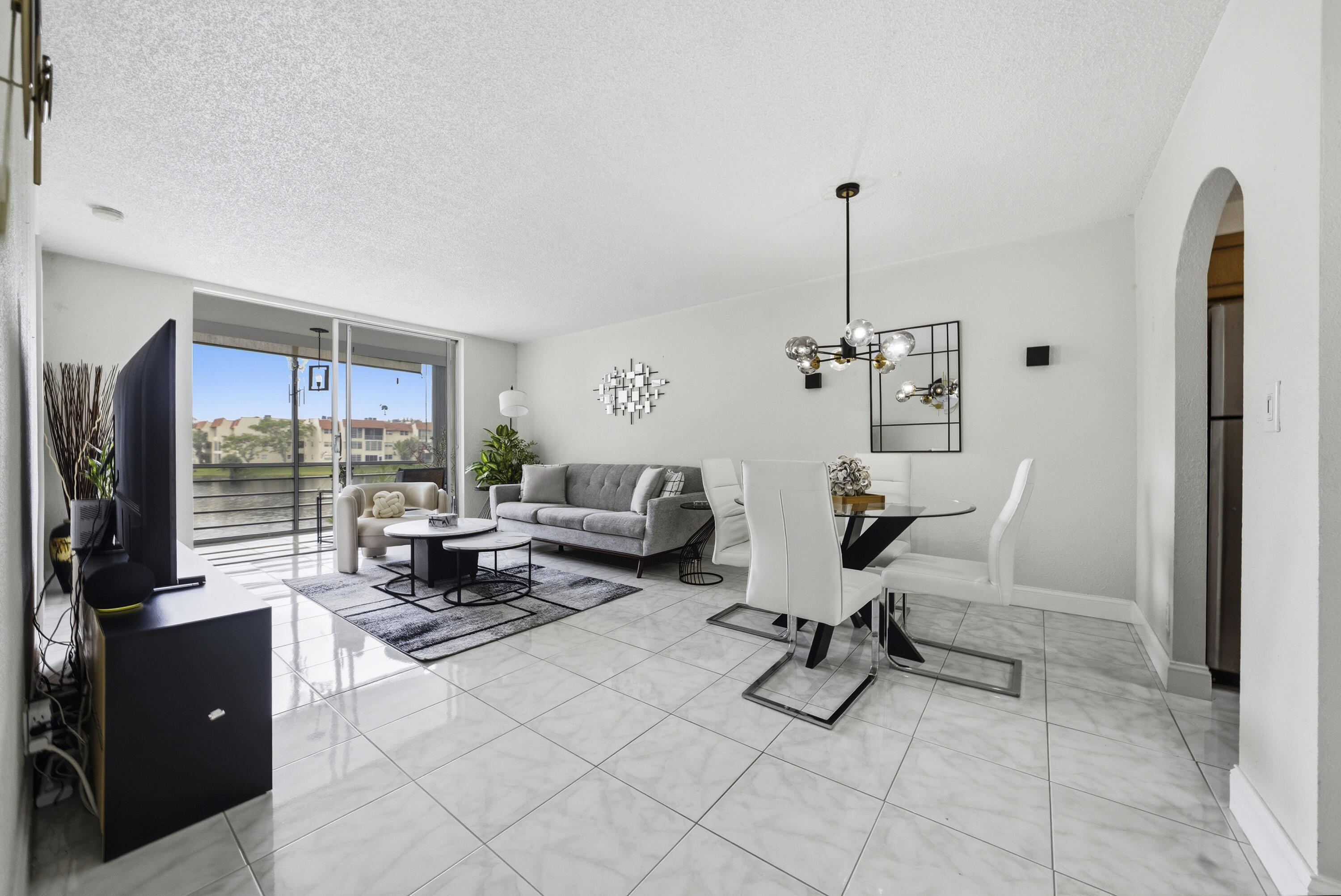 SUNRISE LAKES 3 CONDO - Residential