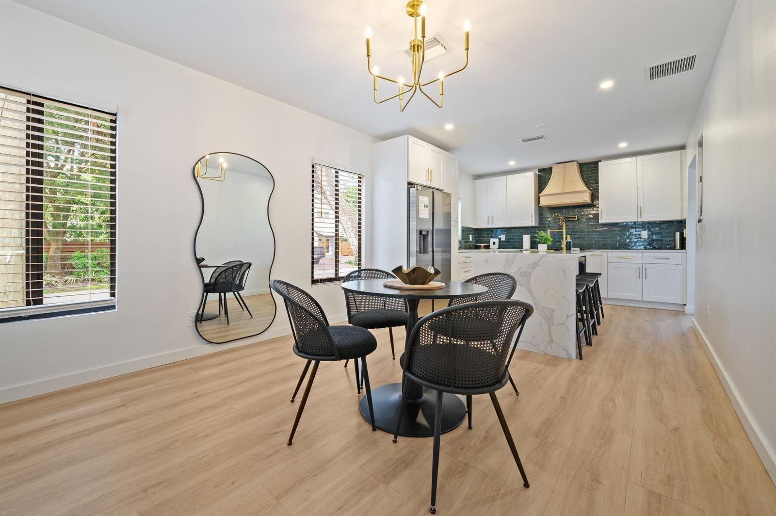 VICTORIA PARK - Residential Income