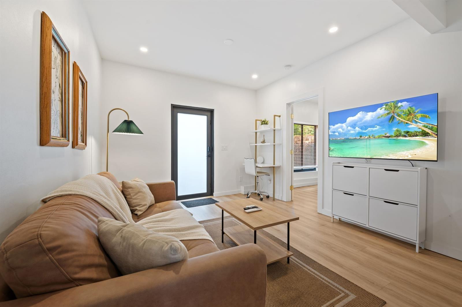 VICTORIA PARK - Residential Income