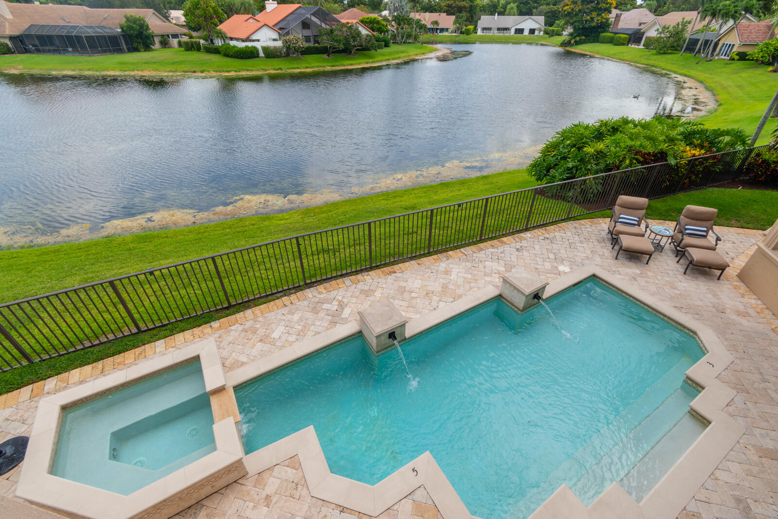 WOODFIELD HUNT CLUB - Residential