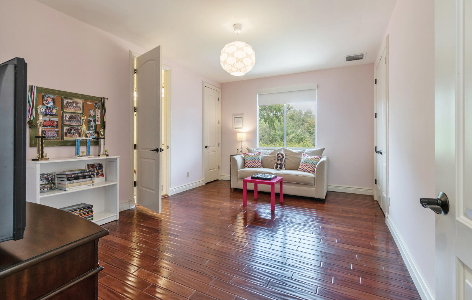 WOODFIELD HUNT CLUB - Residential