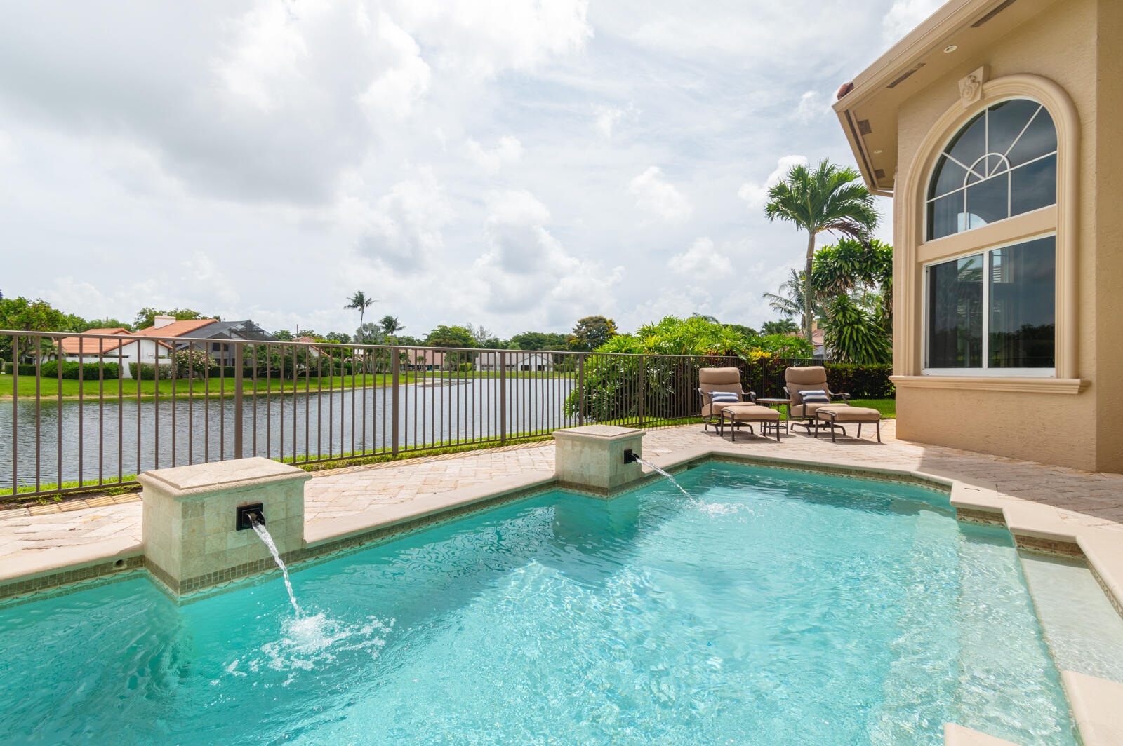 WOODFIELD HUNT CLUB - Residential