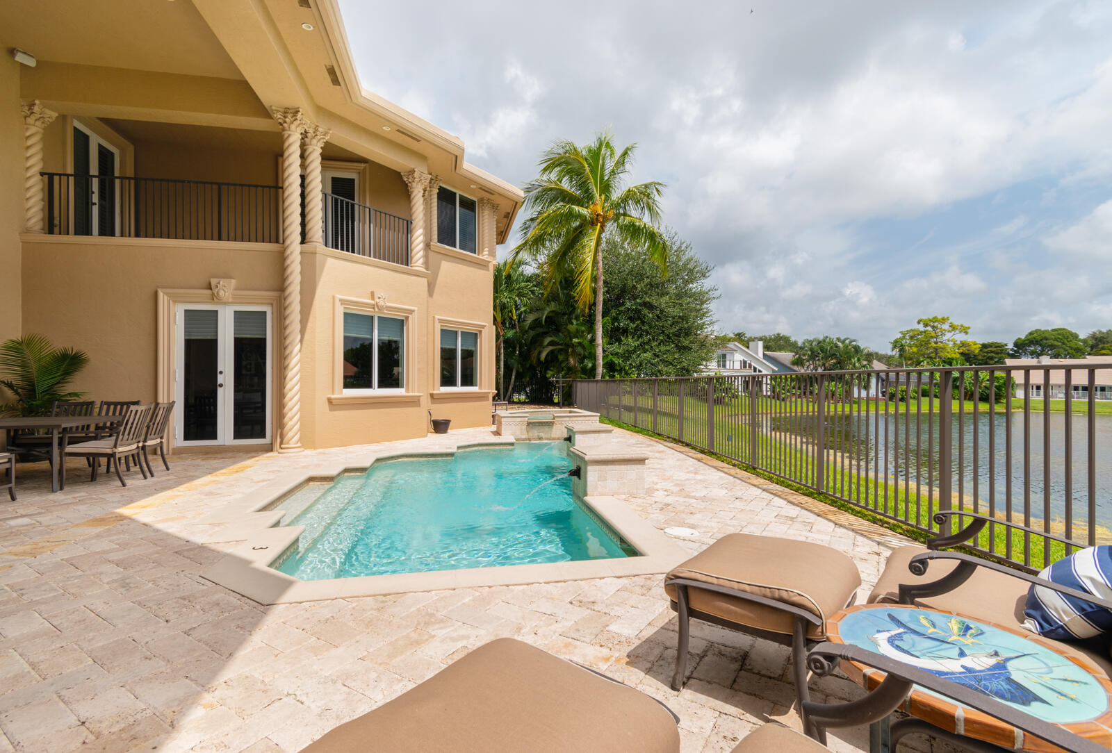 WOODFIELD HUNT CLUB - Residential