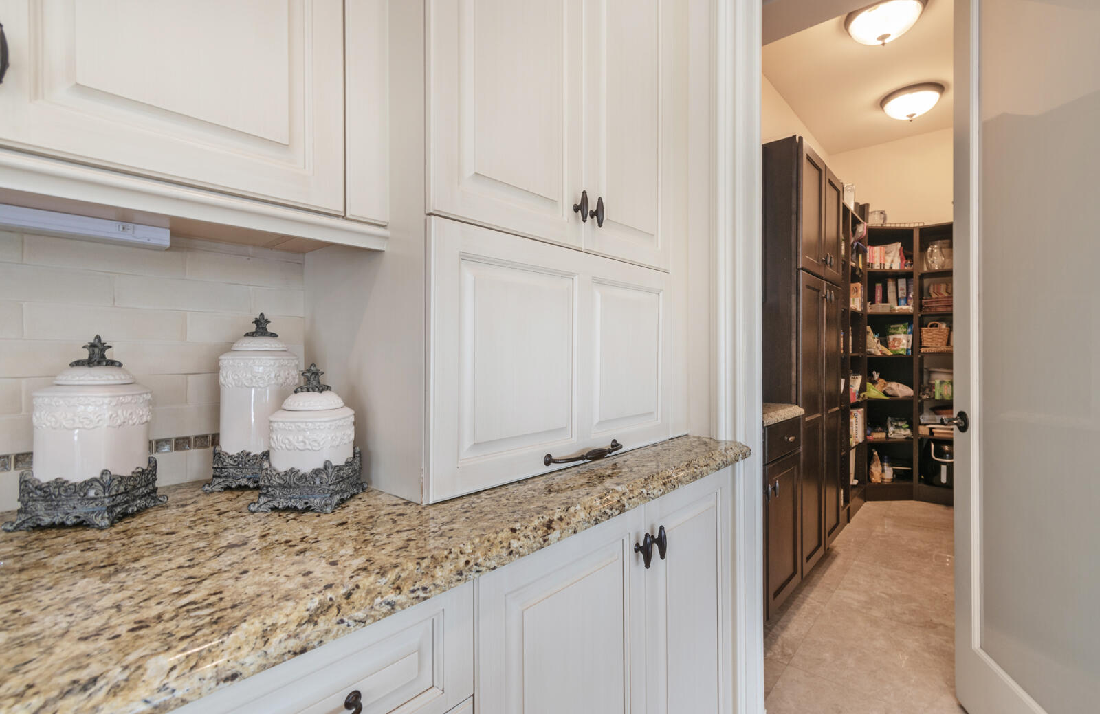 WOODFIELD HUNT CLUB - Residential